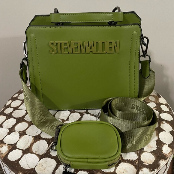 Steve Madden Handbags - Steve Madden Bevelyn Satchel Handbag Crossbody Tote Green with AirPod Case